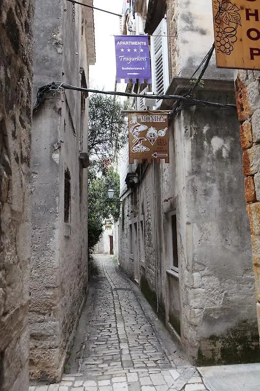 Apartment Tragurium Trogir