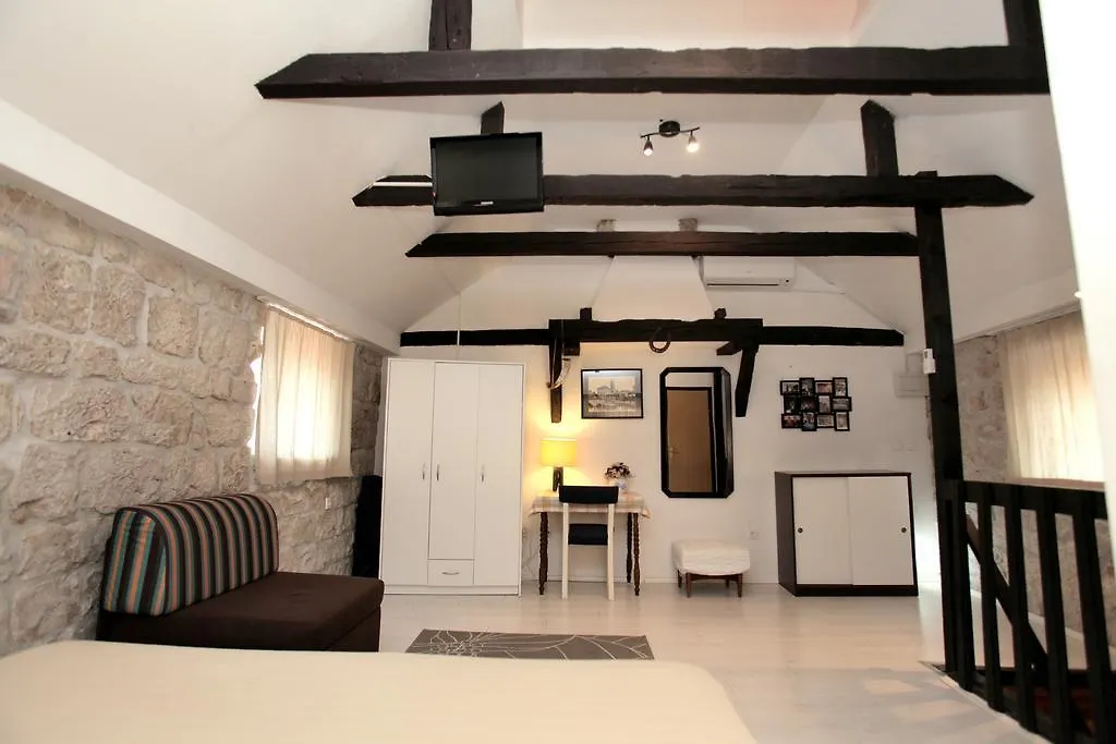 Apartment Tragurium Trogir Croatia