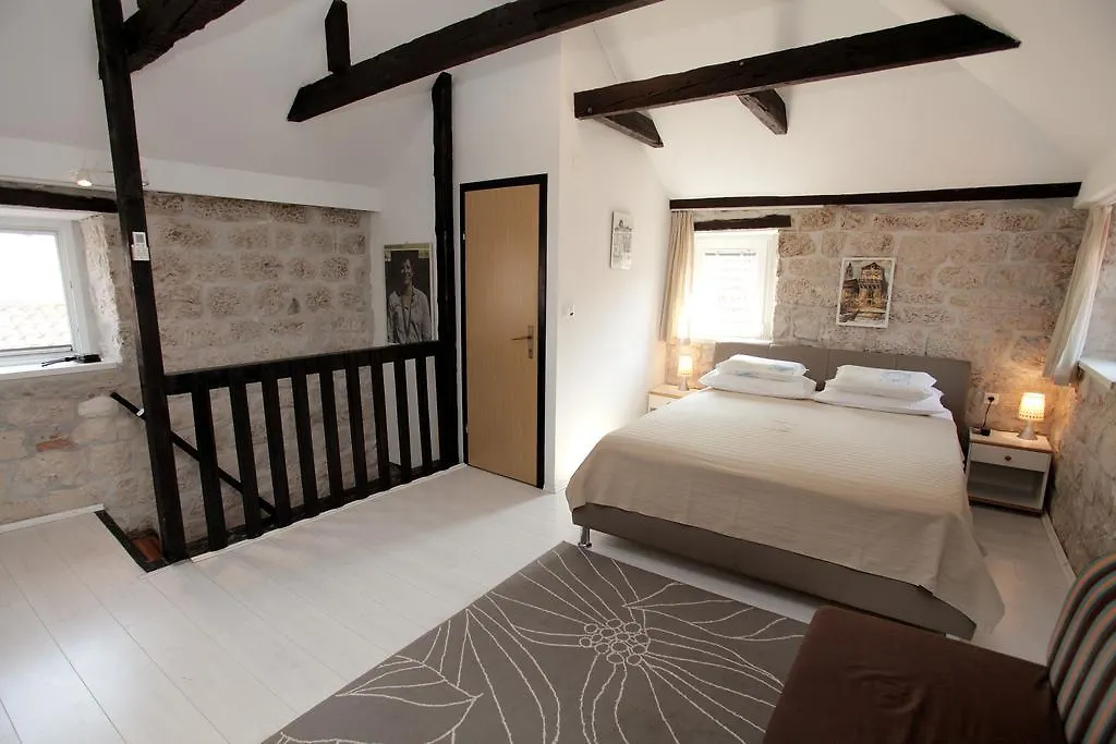 Apartment Tragurium Trogir