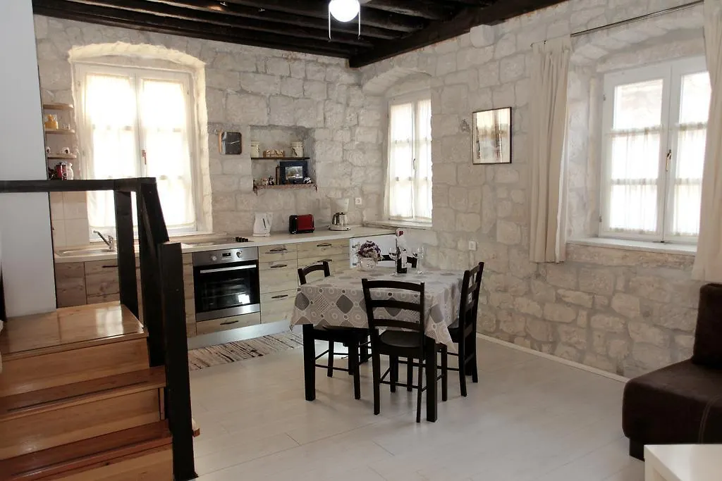 Apartment Tragurium Trogir
