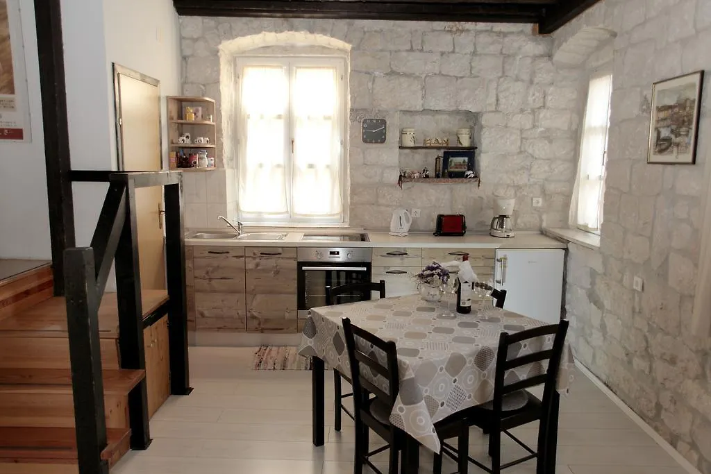 Apartment Tragurium Trogir