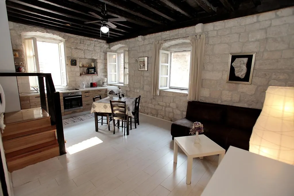 Apartment Tragurium Trogir 0*,  Croatia